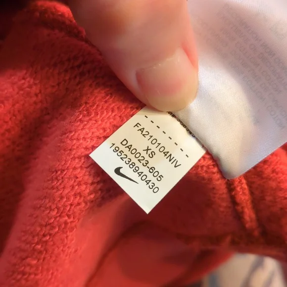 Nike Classic Oversized Fleece Hoodie - Picture 7 of 7